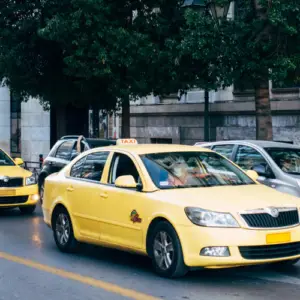 Professional yellow cab service in Hubli providing safe outstation travel and intercity drops.
